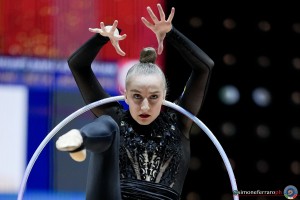 sr q karika polina ukr ph simone ferraro sfa00361 copia